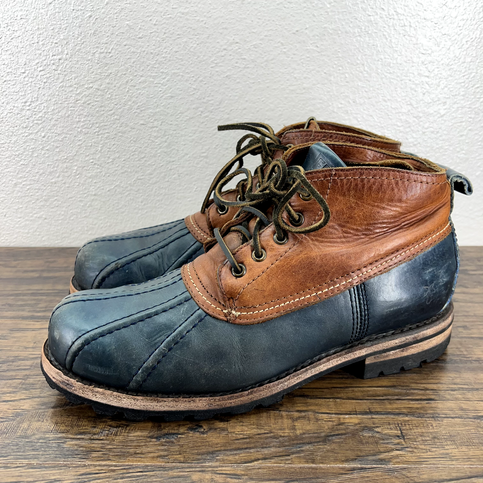 Size 10.5 D Warren Low Duck Blue Brown Lace Up Ankle