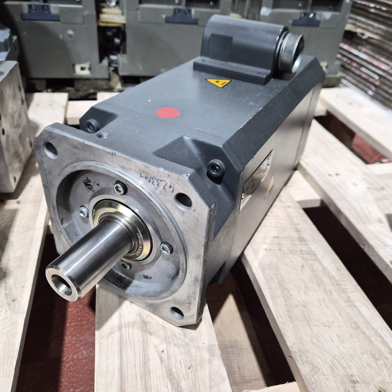 SIEMENS 1FT6084-1AF71-1EH1 Simotics SERVO Motor 1FT 6084-1AF71-1EH1