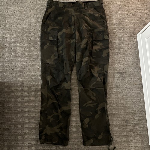 Wallace & Barnes ripstop brigade cargo pant in woodland camo 32/32