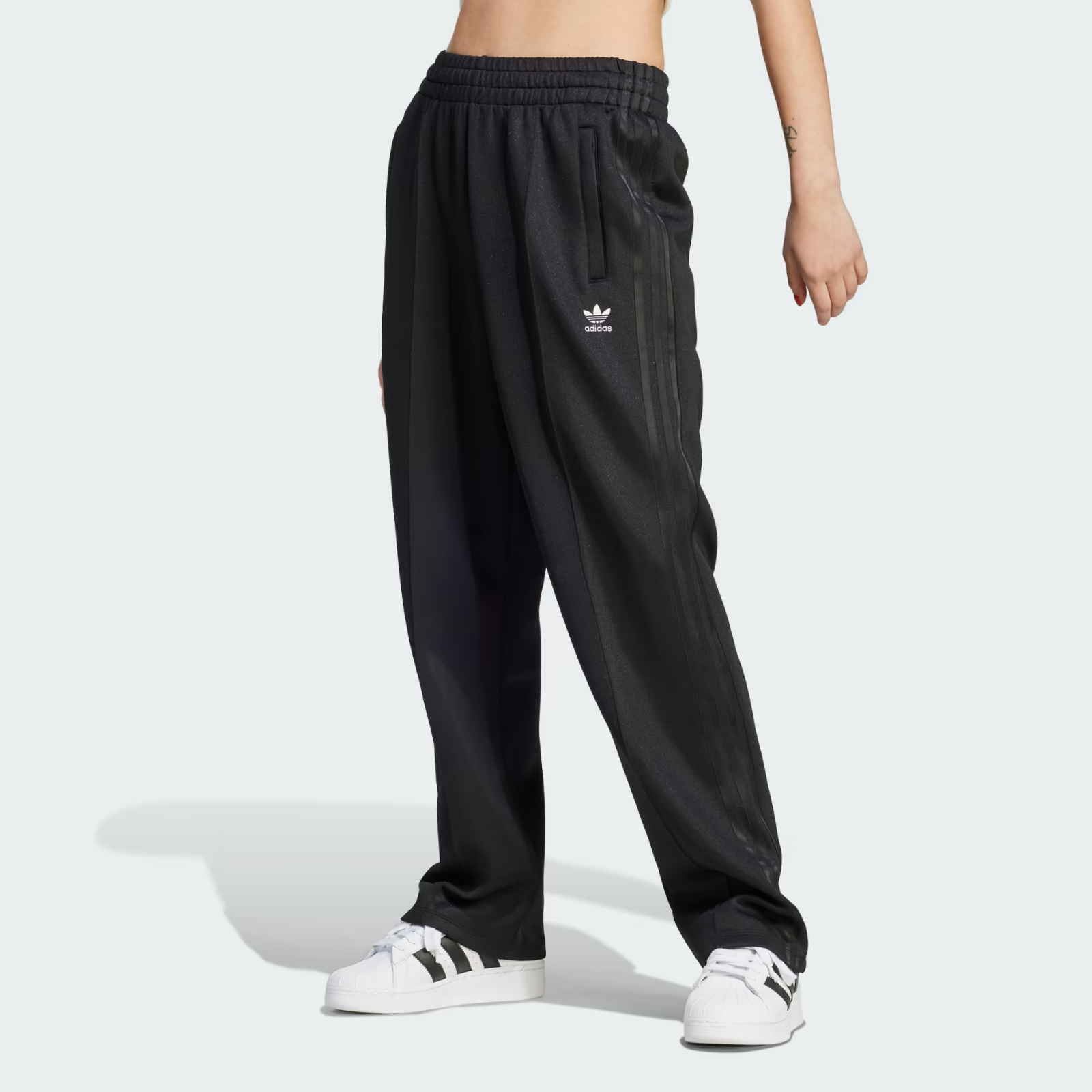 ウォーキング・ランニングウェア adidas Originals Adicolor Classics SST $90 adidas ADICOLOR CLASSICS OVERSIZED SST TRACK PANTS