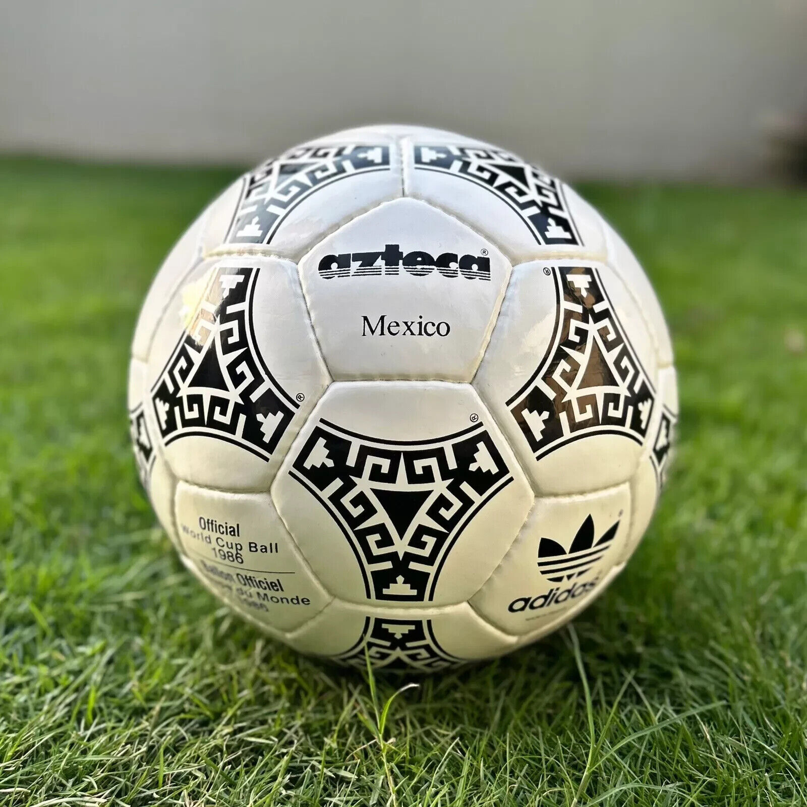 Adidas AZTECA Official Soccer Match Ball FIFA World Cup 1986 Adidas AZTECA Official Soccer Match Ball FIFA World Cup 1986