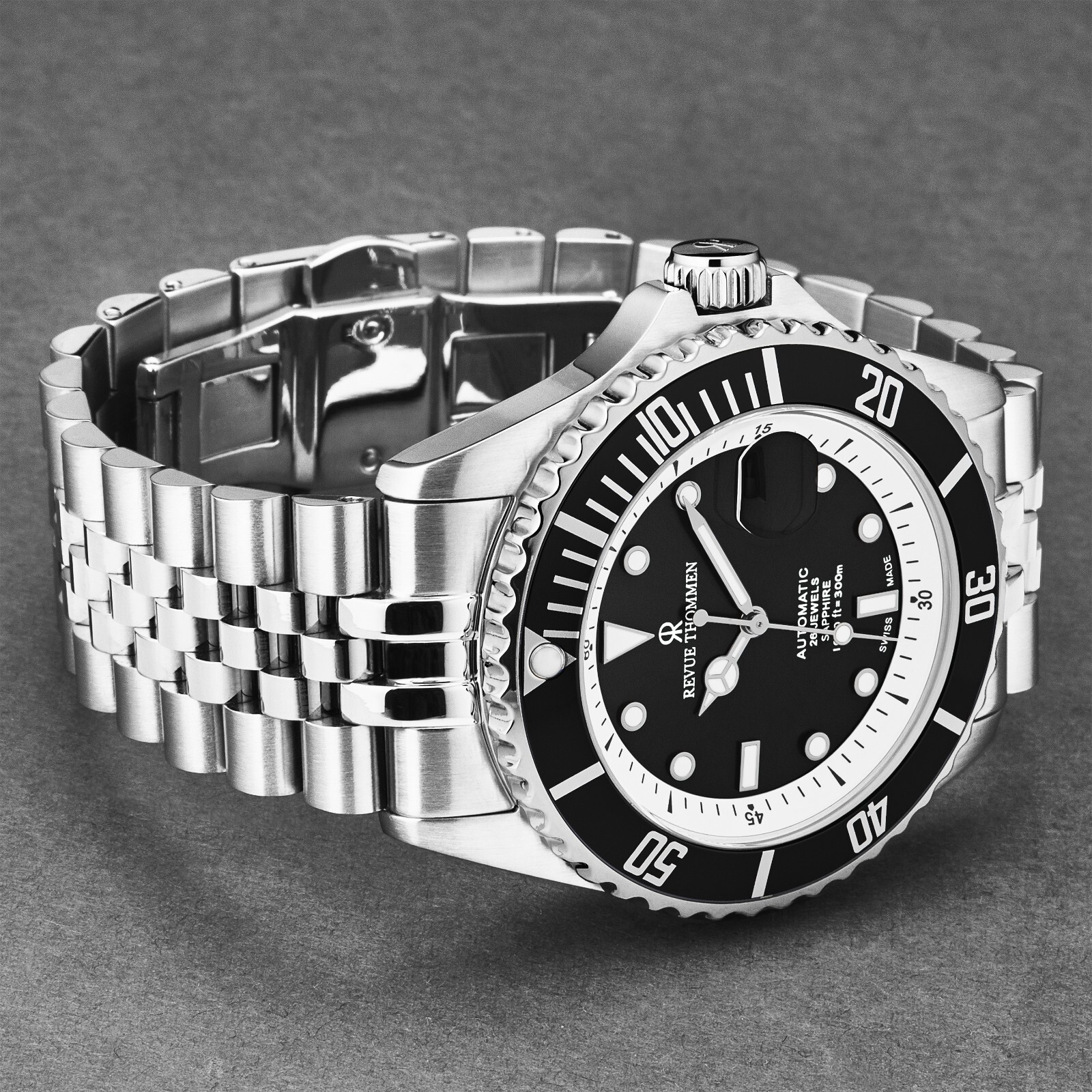 Pre-owned Revue Thommen Men's Diver Black Dial Stainless Steel Automatic Watch 17571.2937
