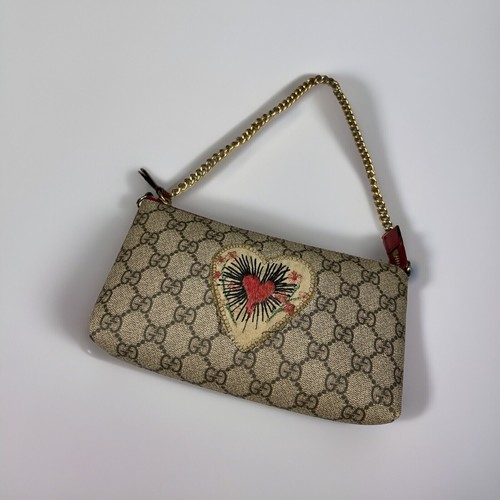 極希少✨GUCCI アクセサリーポーチ バニティ GG ベージュ×レッド 極希少✨GUCCI アクセサリーポーチ バニティ GG ベージュ×レッド