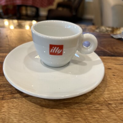 Illy Caffe Logo Espresso Cup & Saucer Set Made in Italy IPA  O  Handle EUC