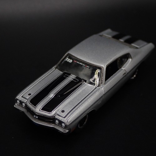 1970 70 CHEVY CHEVROLET CHEVELLE SS w HITCH 1/64 SCALE DIECAST MODEL CAR 1970 70 CHEVY CHEVROLET CHEVELLE SS w HITCH 1/64 SCALE DIECAST MODEL CAR