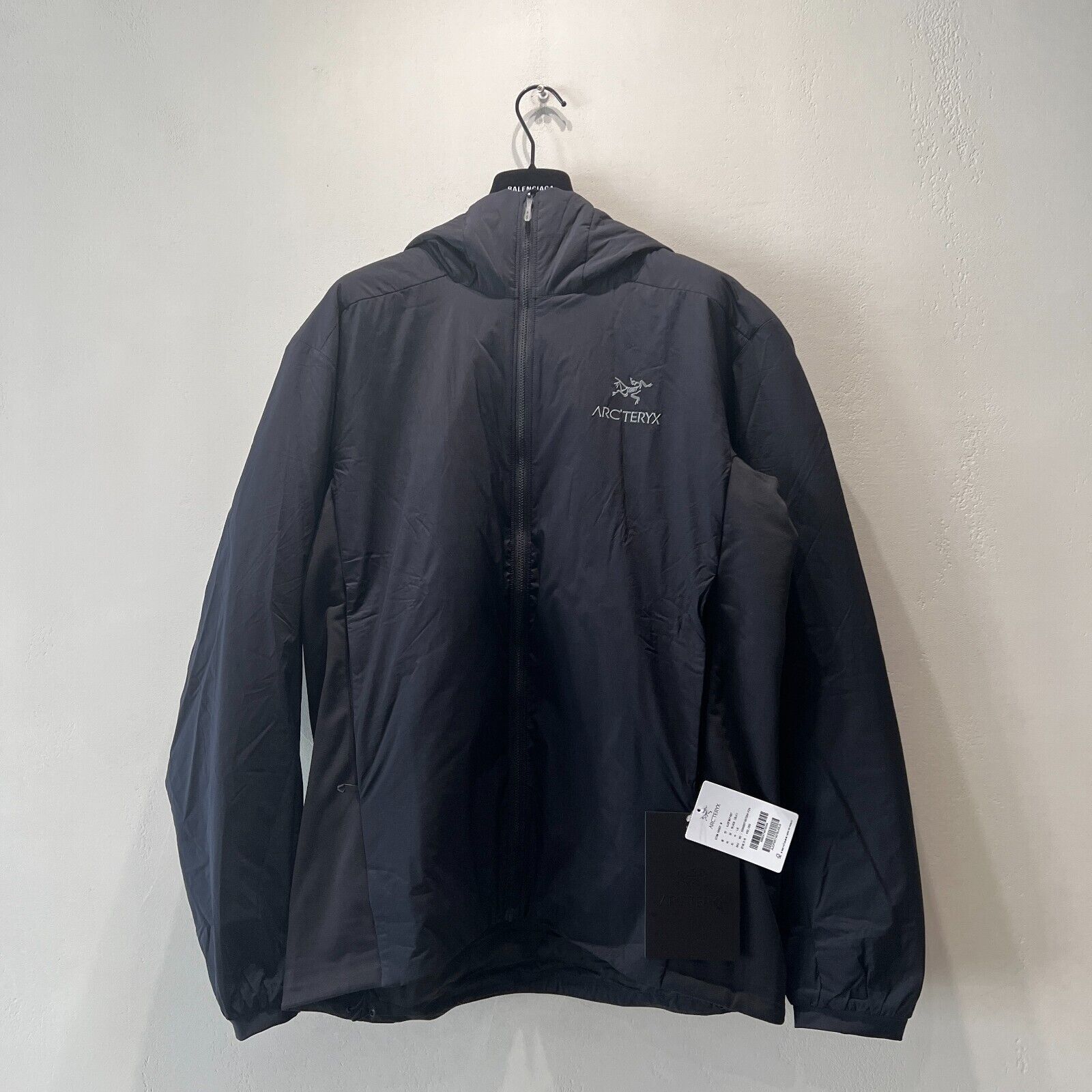 Arc'teryx Atom Hoody Black Tracking Jacket 7487 100 Arc'teryx Atom Hoody Black Tracking Jacket 7487 100