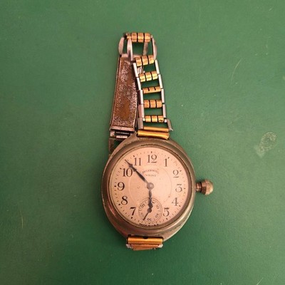 Vintage Ingersoll Wrist Watch Two Tone Expansion Band Sub Seconds Made in USA
