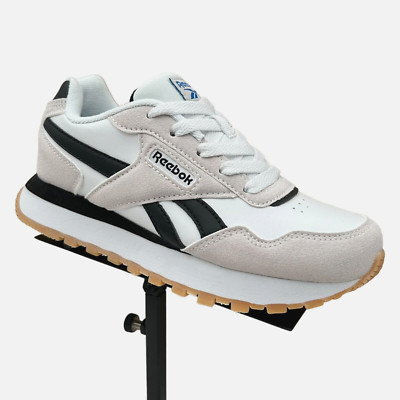 Reebok Youth Boys/Girls Sneaker Size 1 White/Black/Beige Cushioned Lace up Shoes