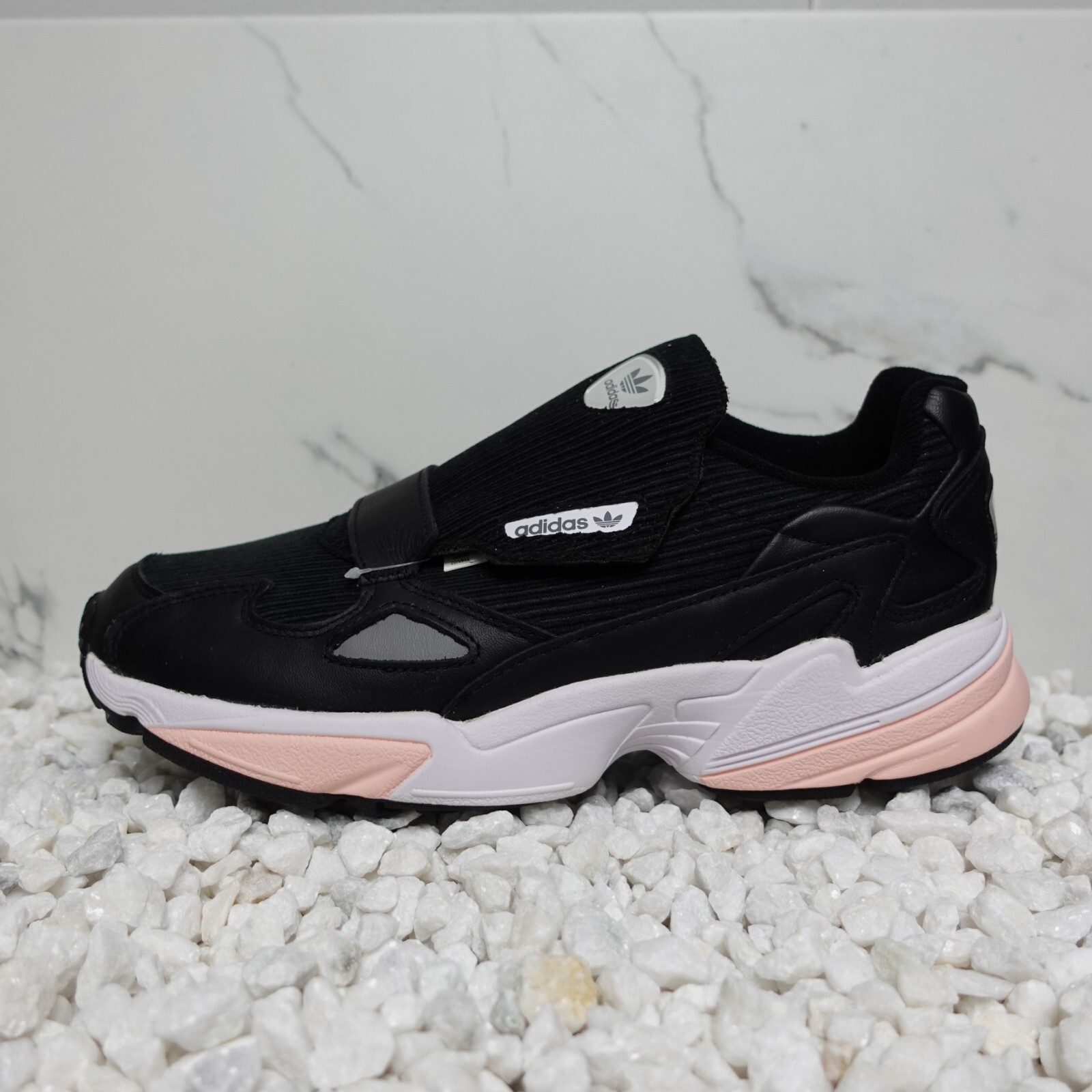 

Женские кроссовки Adidas Originals Falcon RX, размер 9,5, черные #112, Черный, adidas Falcon RX