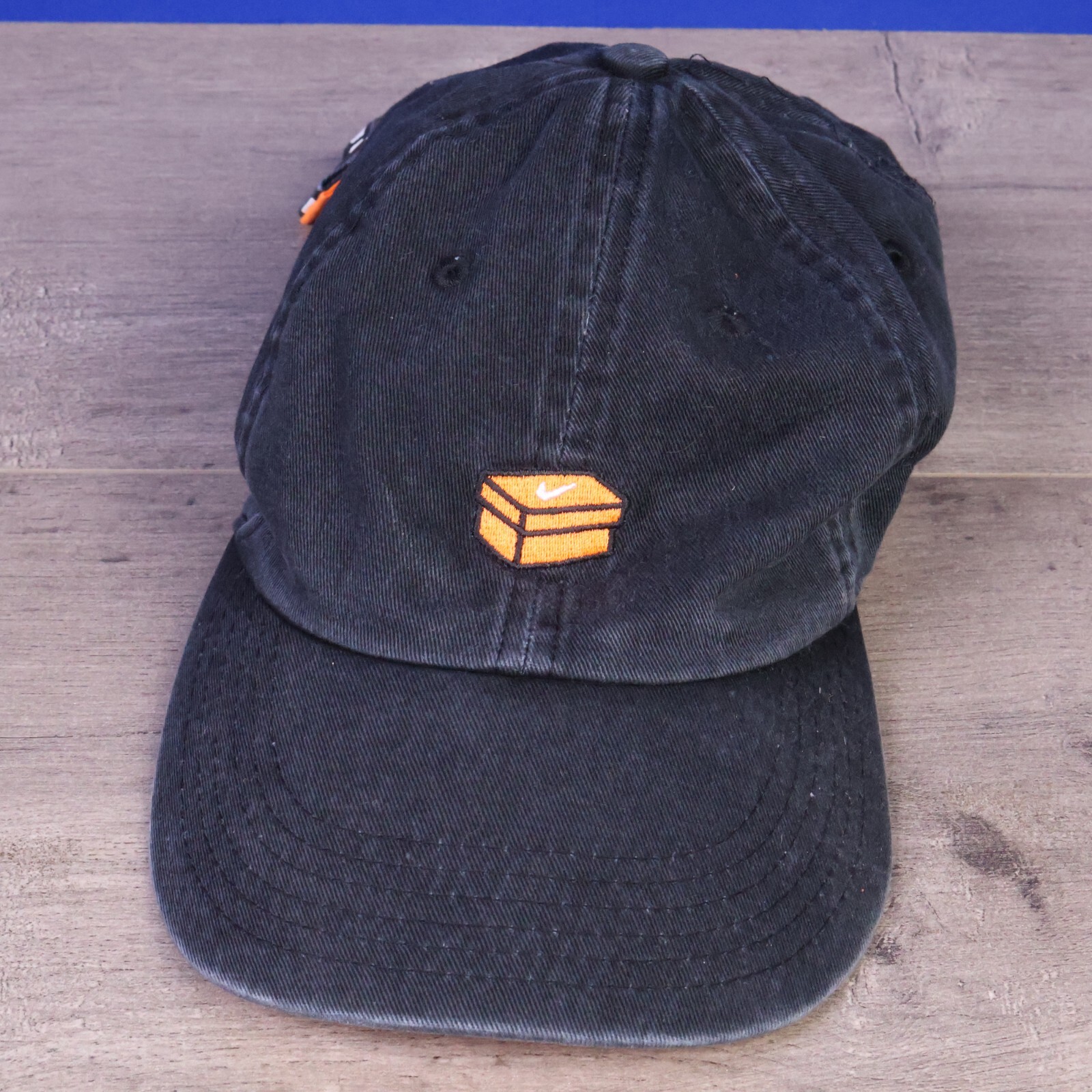 Nike Orange Shoebox S1ze Heritage86 'Just Do It' strapback