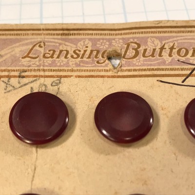 T155 VTG Antique Buttons on Card LANSING Cone Shank Maroon 9/16