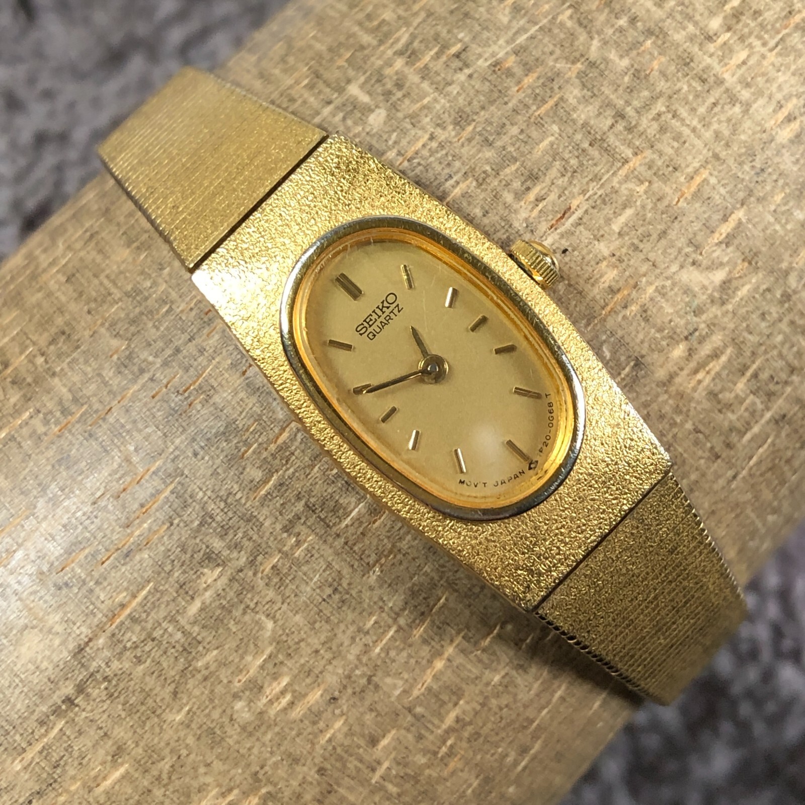 ヴィンテージ　seiko セイコー　エクセリーヌ　1f20-5c90 ゴールド ヴィンテージ seiko セイコー エクセリーヌ 1f20-5c90 ゴールド