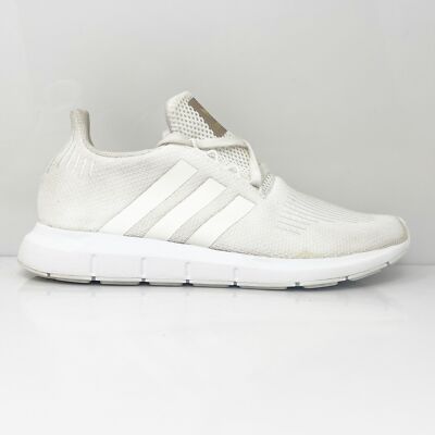 

Женские кроссовки Adidas Swift Run White кроссовки размер 9, Белый, Swift Run
