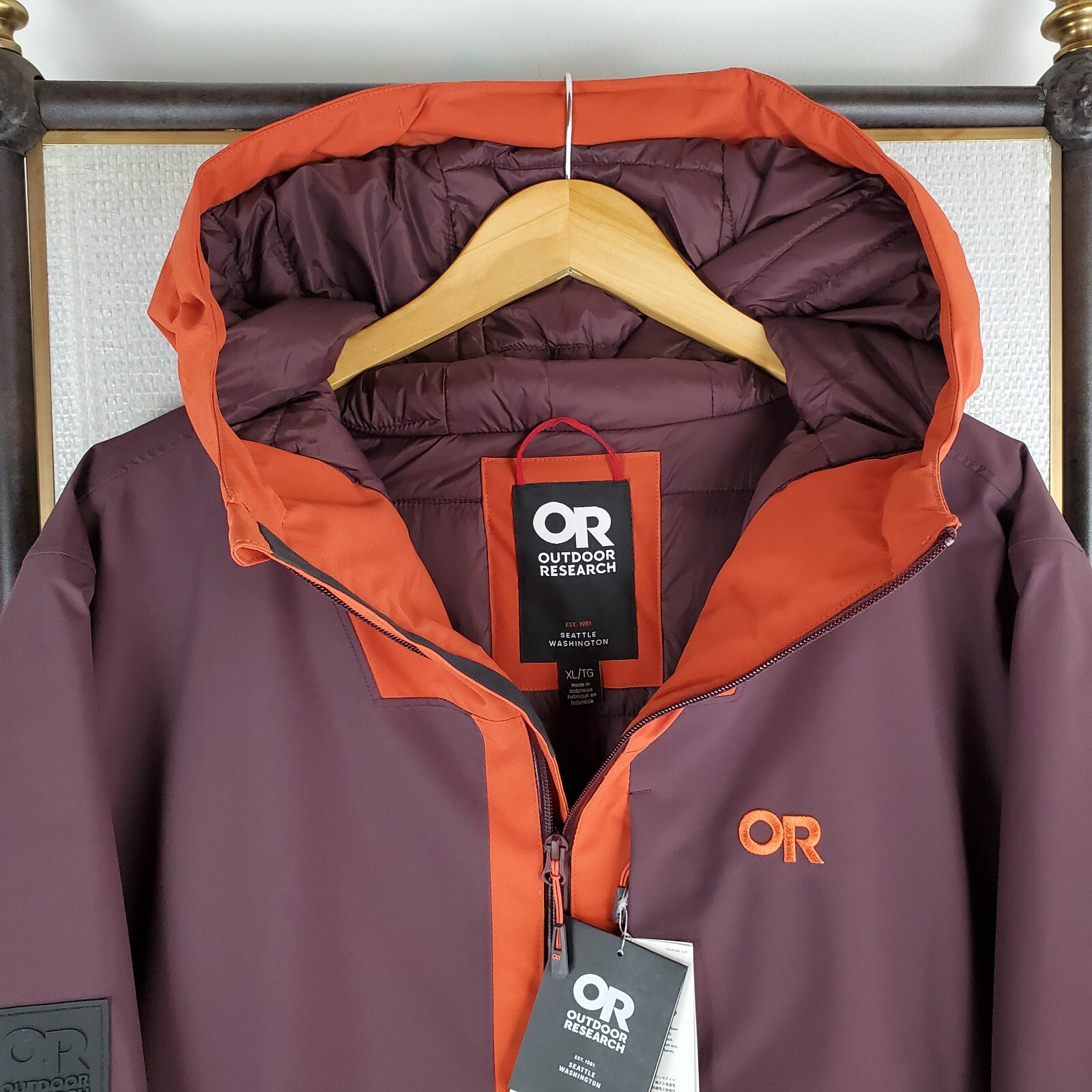 Pre-owned Outdoor Research $299  Size Xl Mens Insulated Waterproof Hooded Jacket Coat In Orange