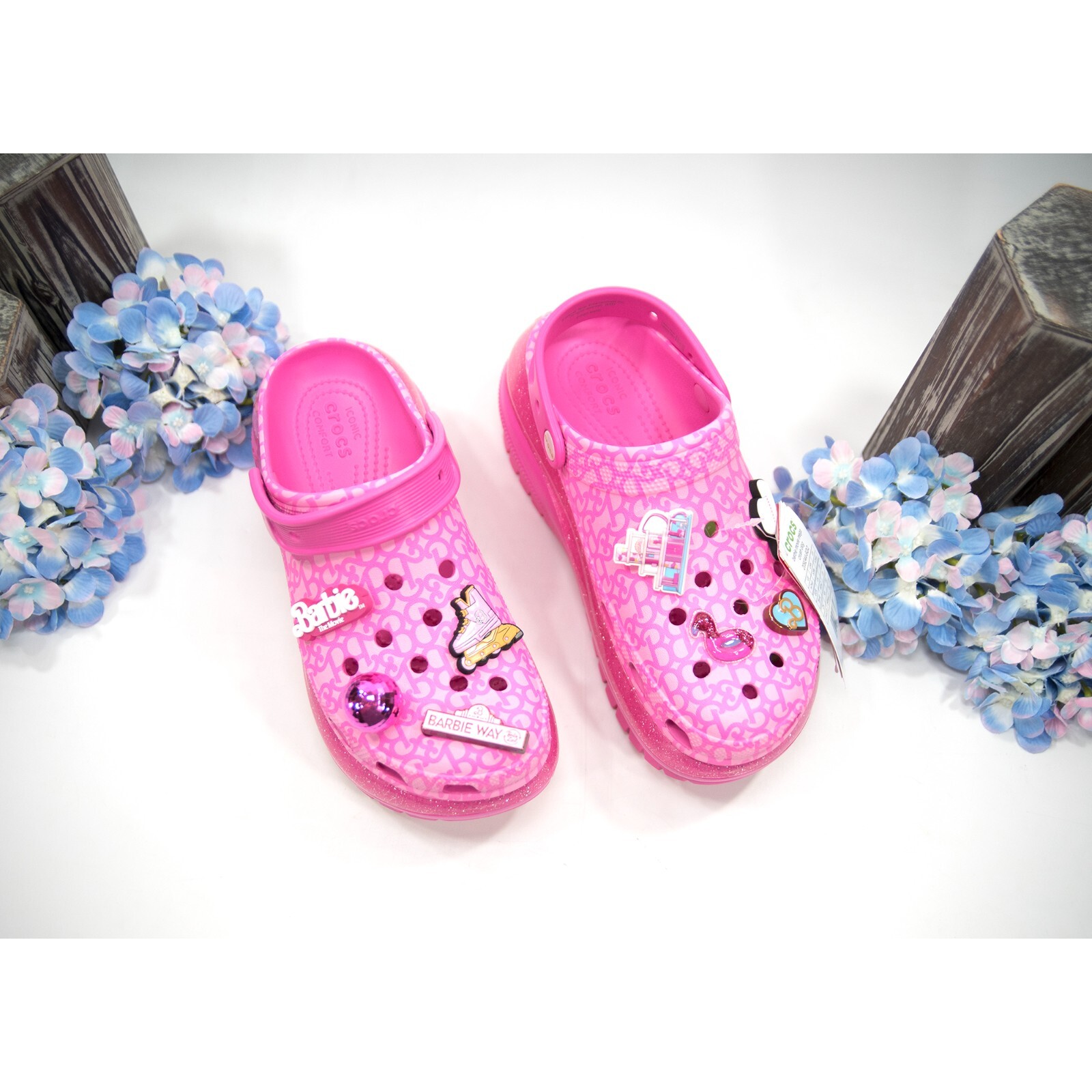 【Crocs x Barbie】The Movie Classic Mega Crush Clog ★Pink★ $_12.JPG?set_id=880000500F