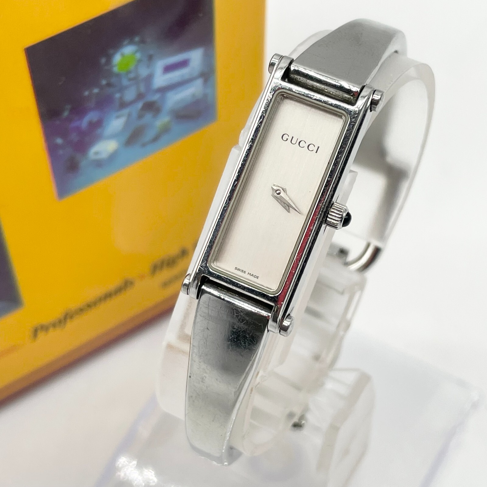GUCCI グッチ 時計 1500L シルバー バングル 美品 黒文字盤