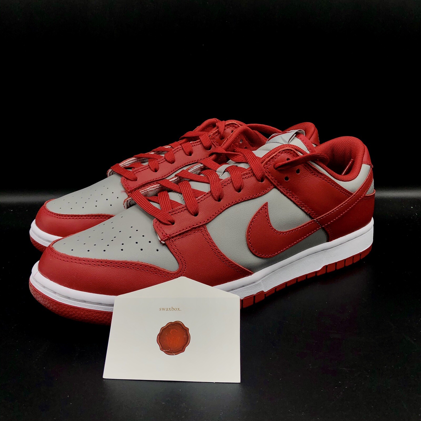 nike dunk low retro red grey