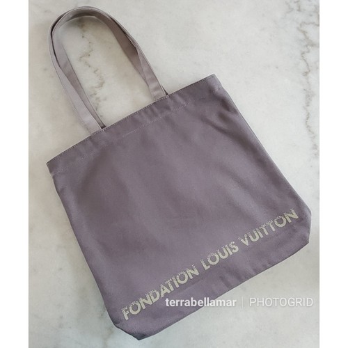fondation louis vuittonトランプ　正規品 楽天市場】パリ限定！LOUIS VUITTON ルイヴィトン美術館