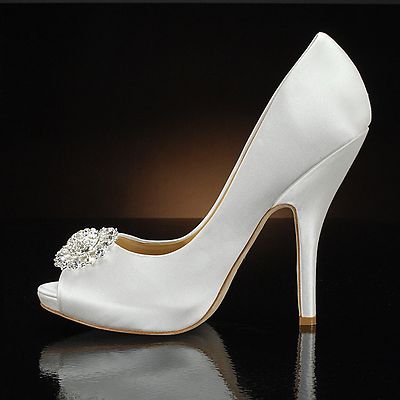 NIB Badgley Mischka Lissa wedding bridal sandals open toe pump shoes White 10 M