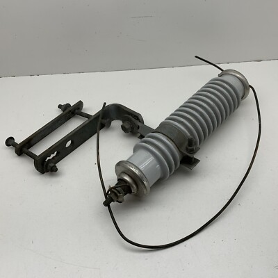Cooper Power Systems Varigap AZS 5kA B Dist 12kV Rated Surge Arrester