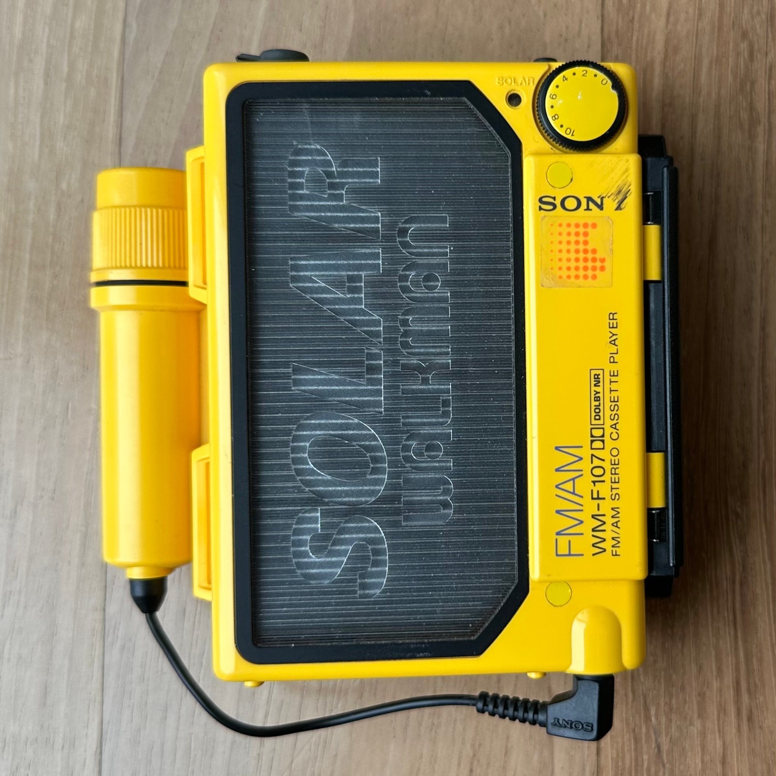 SONY ソニー WALKMAN WM-F107 ジャンク品 SONY Walkman ソーラー