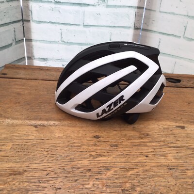 LifeBEAM Lazer Genesis Bike Helmet AS White Large 5861cm Nominal Mass 396g