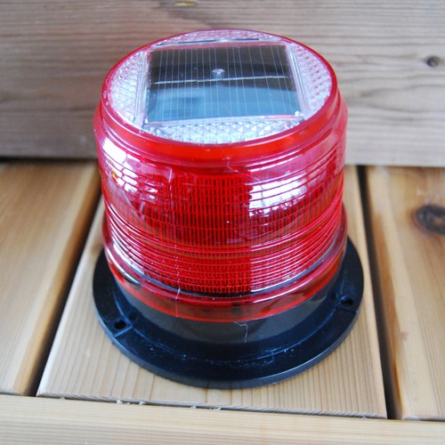 Dock Edge + Solar Marker Light, Red