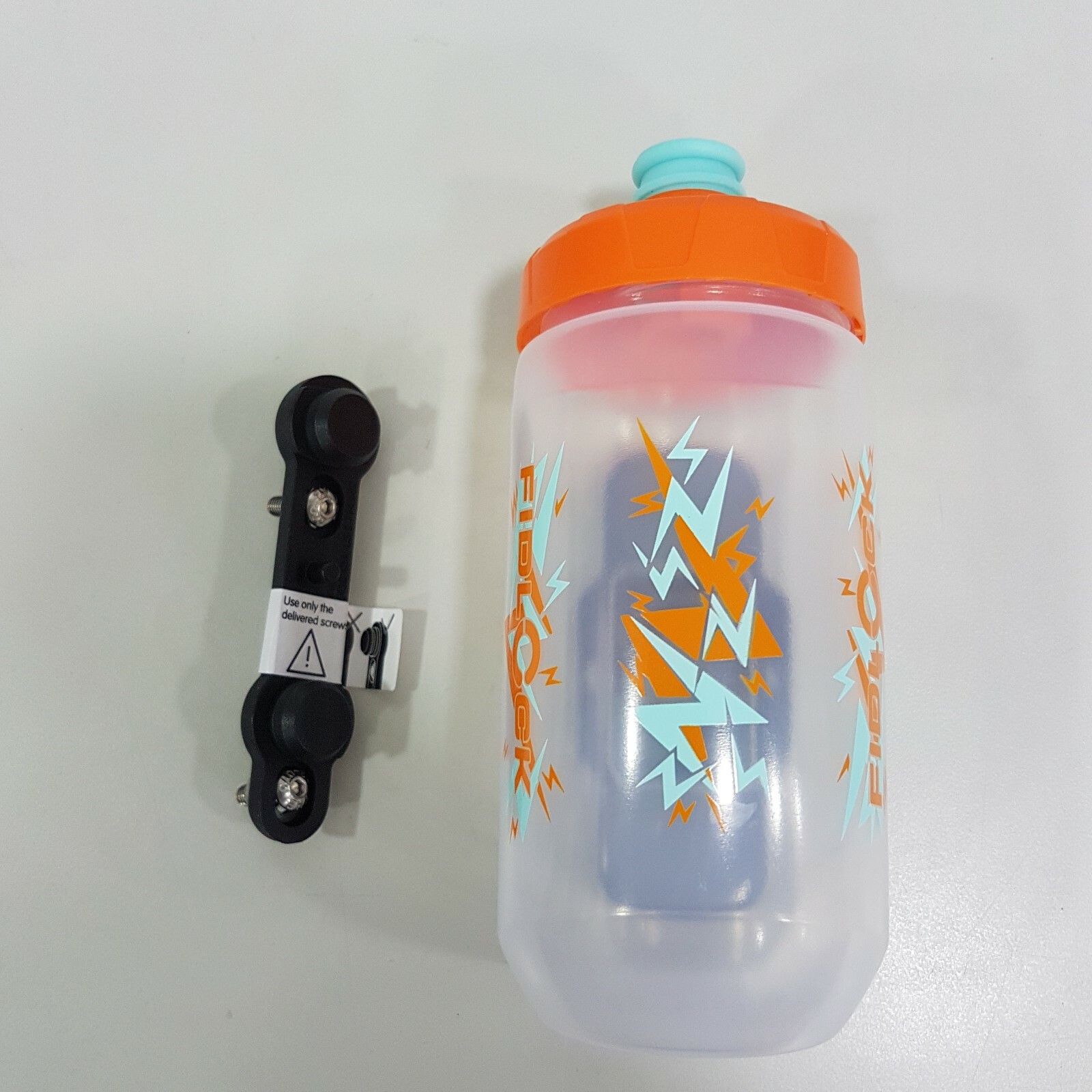 新品！FIDLOCK 450ml Amazon.com: FIDLOCK Twist Bottle 450ml & Bike Base Set | New