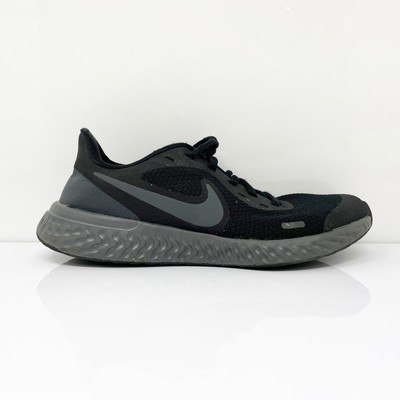 

Nike Boys Revolution 5 BQ5671-001 Черные кроссовки для бега, размер 6 лет, Черный, Revolution 5