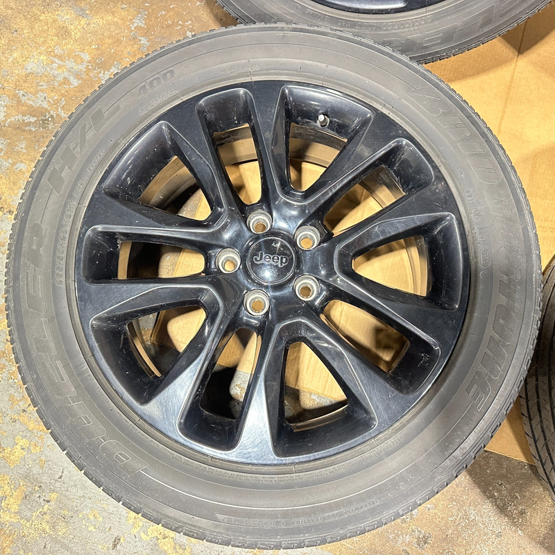 Used 2017-2022 JEEP GRAND CHEROKEE 20 INCH WHEEL RIM TIRE 20x8J 265/50/R20 1 PCS OEM