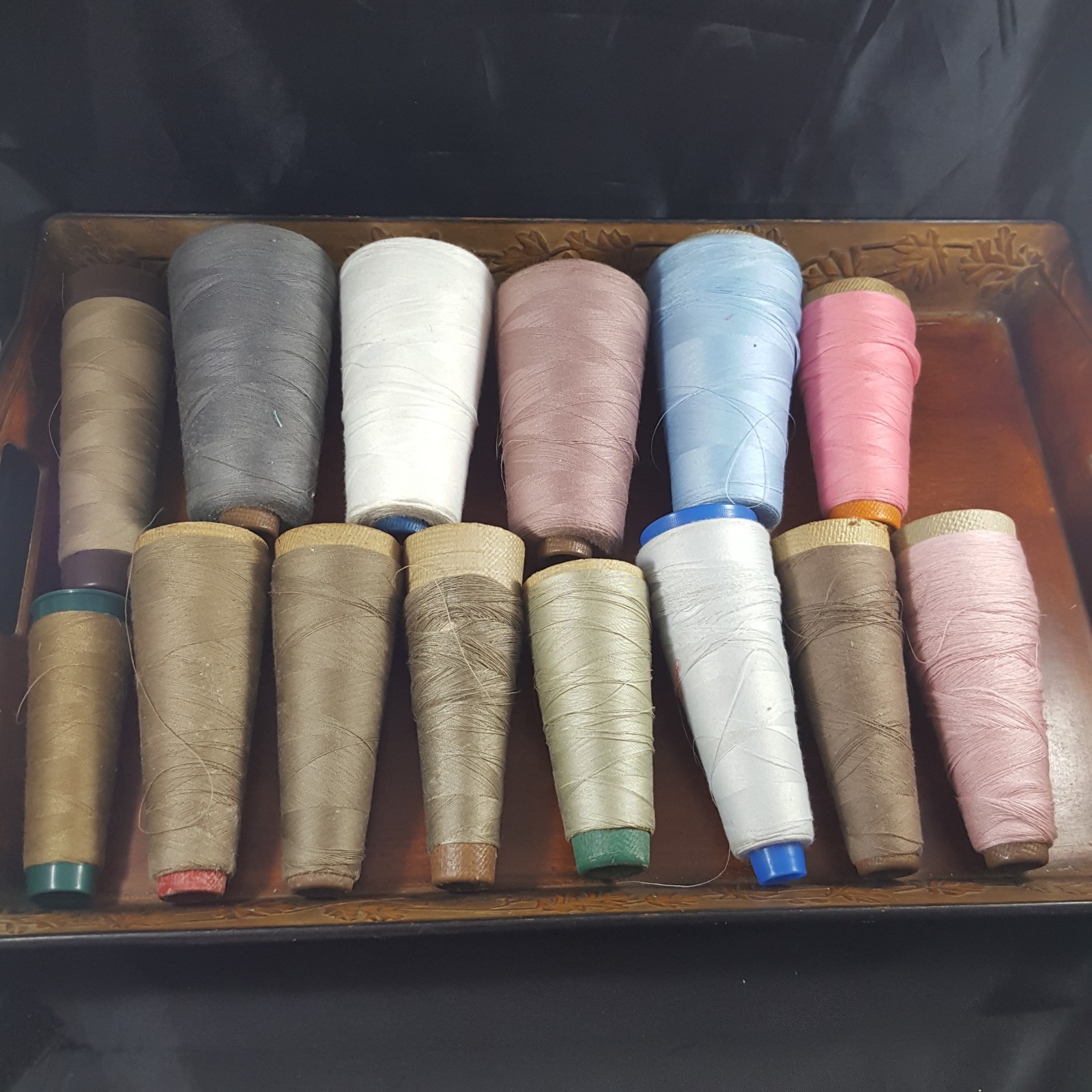Vintage Thread Cone Lot 14 spools arts crafts sewing notions