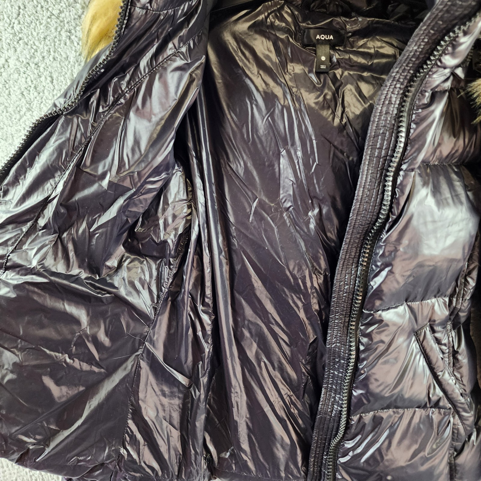 AQUA Gloss Allie Faux Fur Trim Down Puffer Jacket Women's M Black Zip Closure - Picture 13 of 17