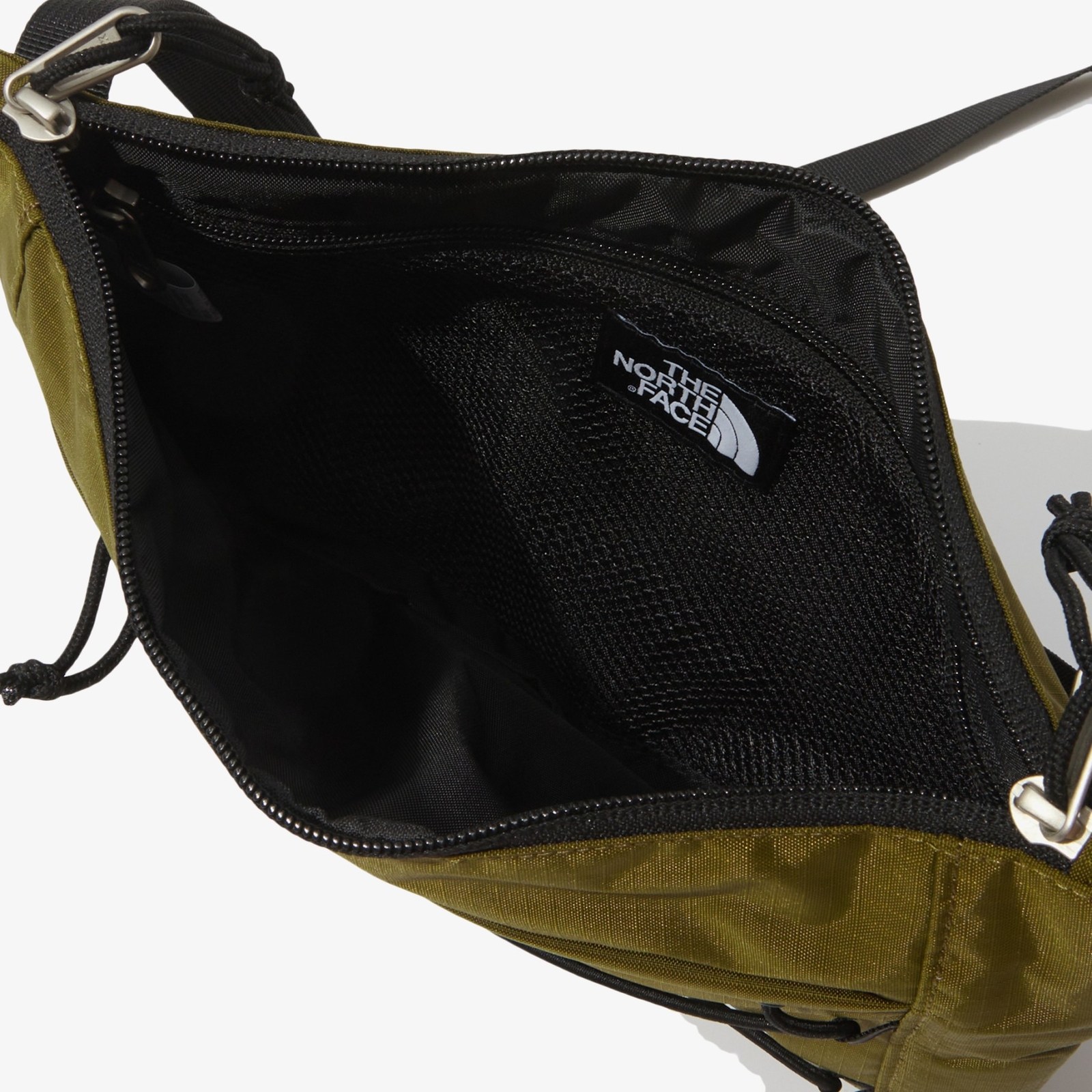 ◆大人気 ◆ [THE NORTH FACE] Borealis Slim Cross Bag Amazon.com: THE NORTH FACE Borealis Sling Bag, TNF Black/TNF