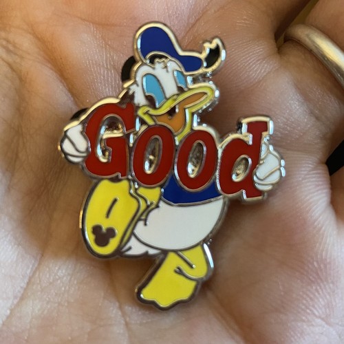 DISNEY PIN TRADING LOT 25, NO DUPLICATES, FREE SHIPPING, 100