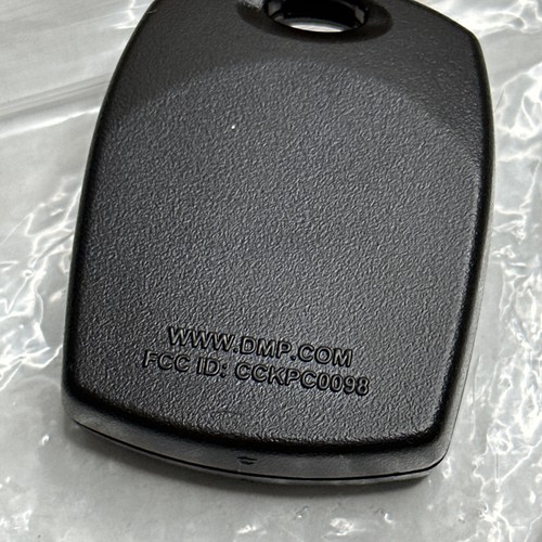 DMP FCC-CCKPC0098, 2 button, red / green, lock / unlock