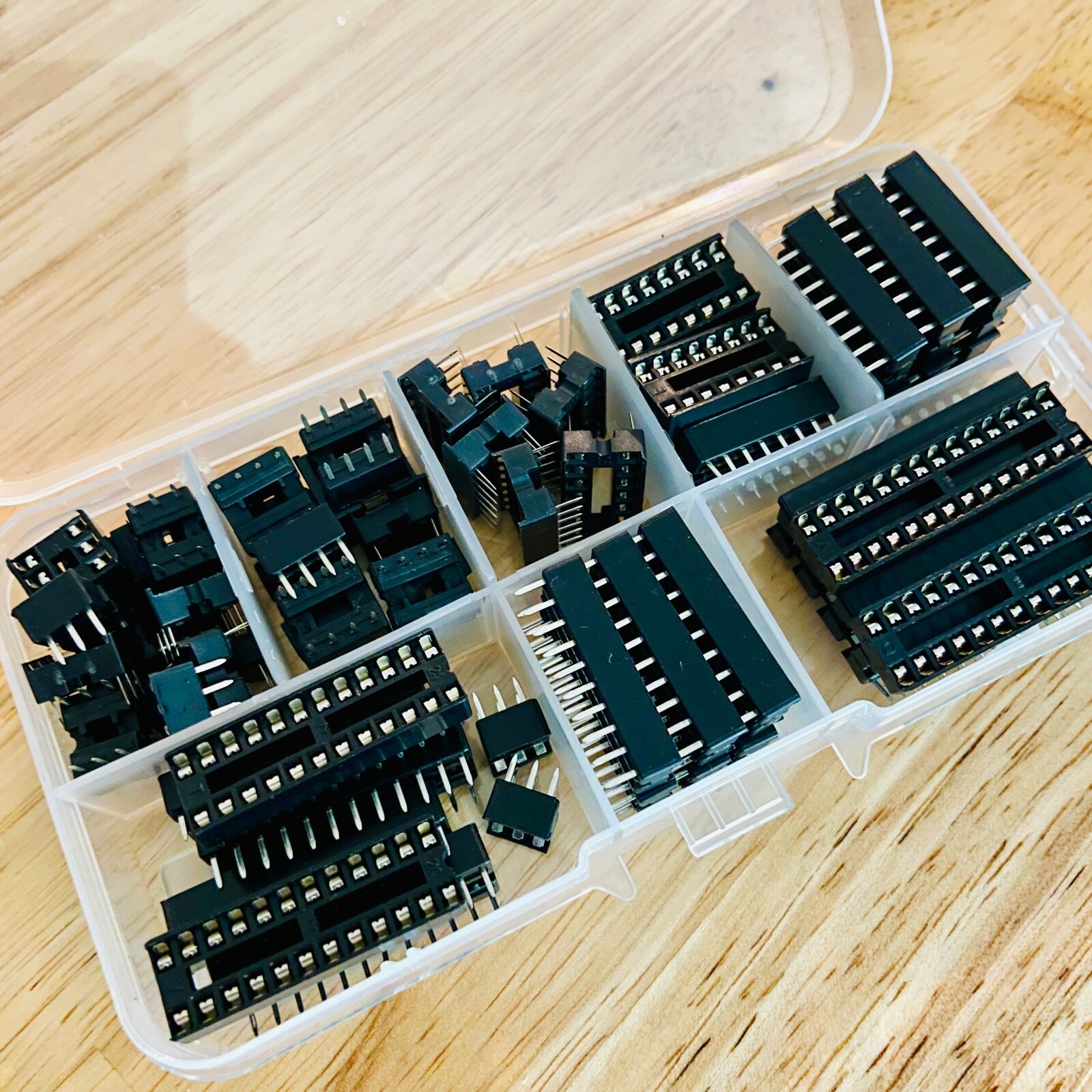 66pcs DIP IC Socket Adaptor Solder Type Socket Kit 6 8 14 16 18 20 24 28 Pin