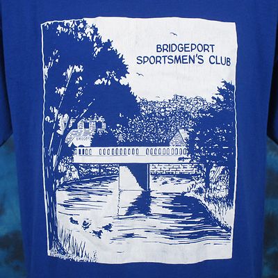 vintage 80s BRIDGEPORT SPORTSMEN S CLUB BUTTERY SOFT T-Shirt LARGE single stitch