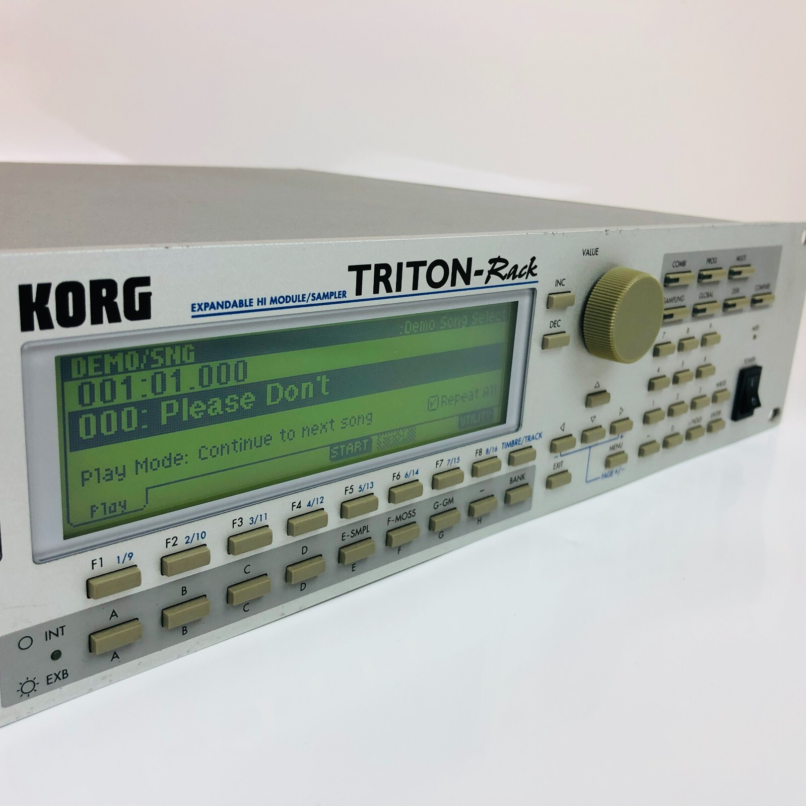 KORG TRITON RACK SYNTHESIZER sound source module KORG TRITON RACK SYNTHESIZER sound source module