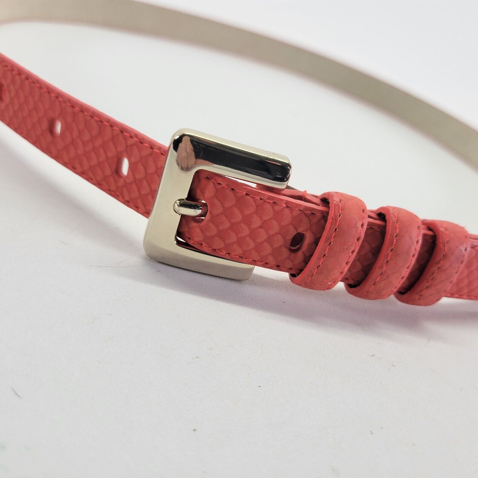 Nine West Belt 30 32 Small Snake Print Leather Lining Skinny Salmon 351007 Nine West Belt 30 32 Small Snake Print Leather Lining Skinny Salmon 351007