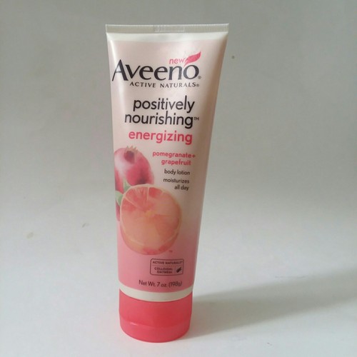 Aveeno Positively Nourishing Energizing Pomegranate + Grapefruit Body Lotion HTF