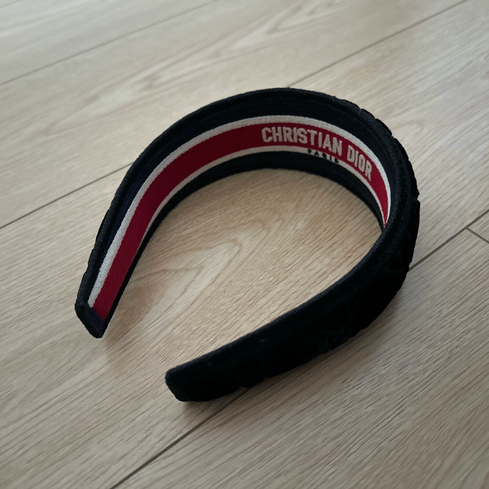 Christian Dior Black Velvet Cannage Headband Wide Logo Headband Dior Oblique Dior Band Headband Navy Blue Embroidery | DIOR main image 4