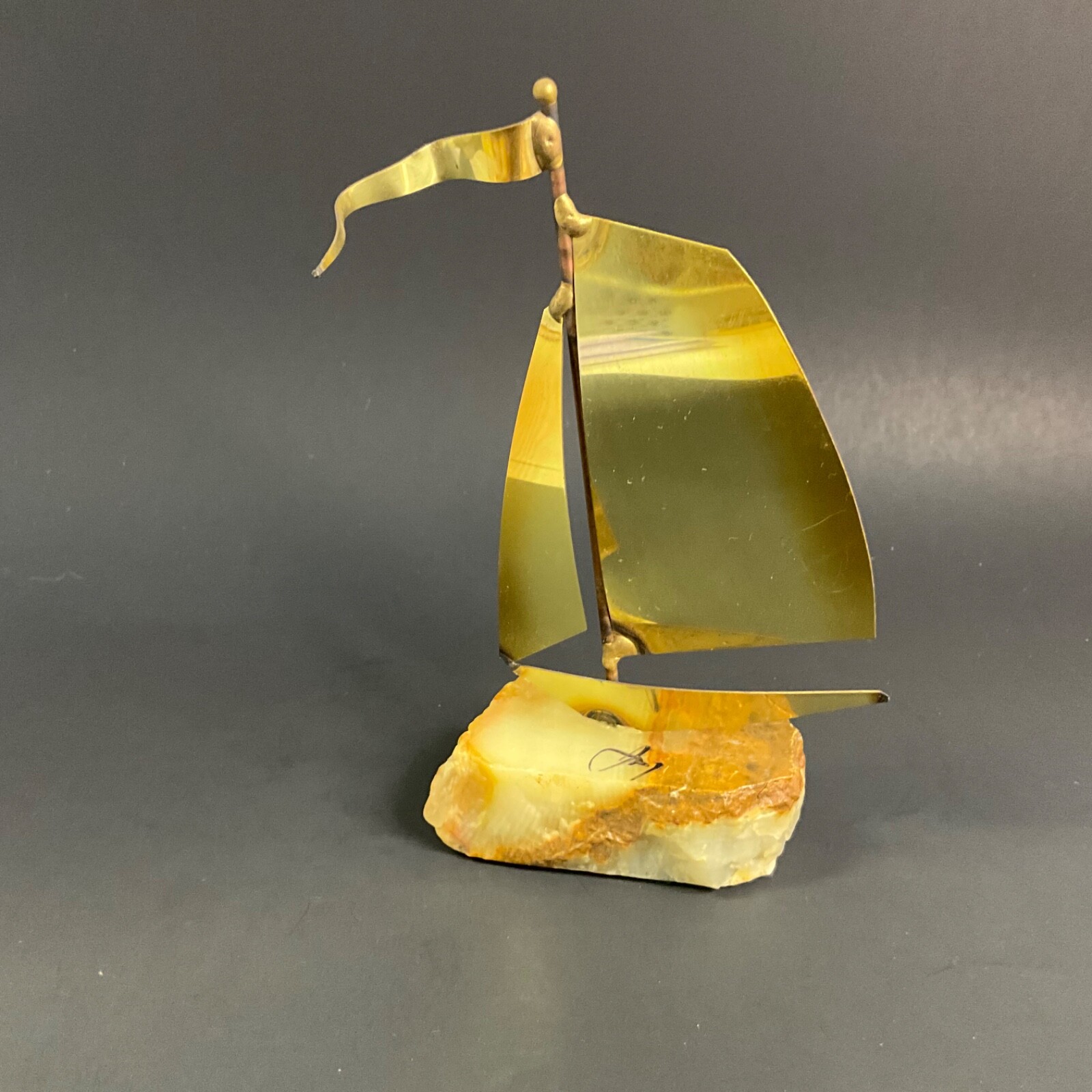 アンティーク雑貨 US VINTAGE C.Jere YACHT Brass Sculpture C. Jere Sailboat Pier Metal Brass Wall Art Seagulls Dock
