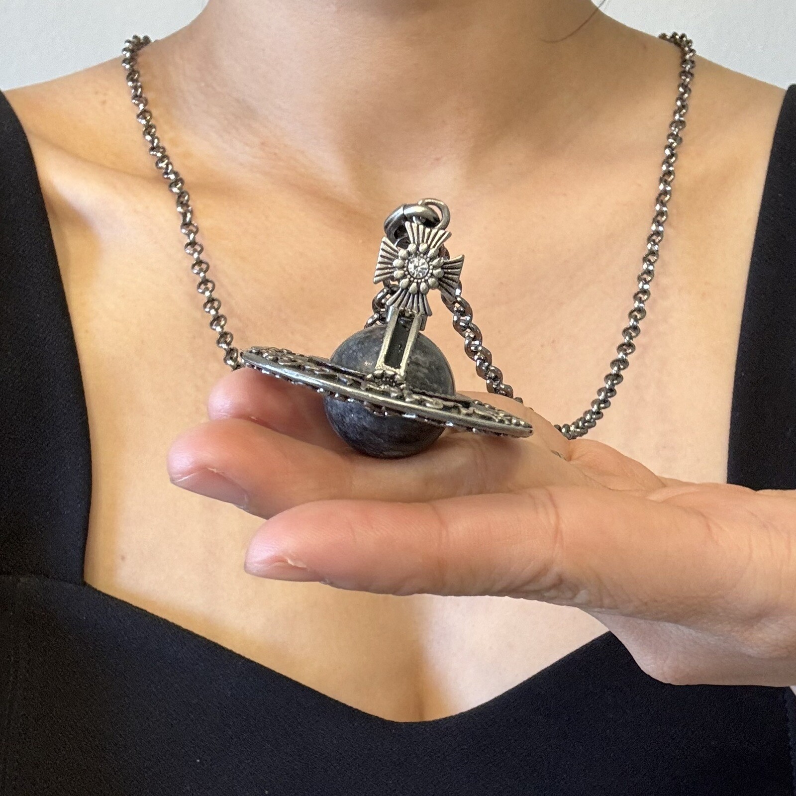 アクセサリー vintage Vivienne Westwood necklace Vivienne Westwood 90s Stamp Necklace Estimated between 1994