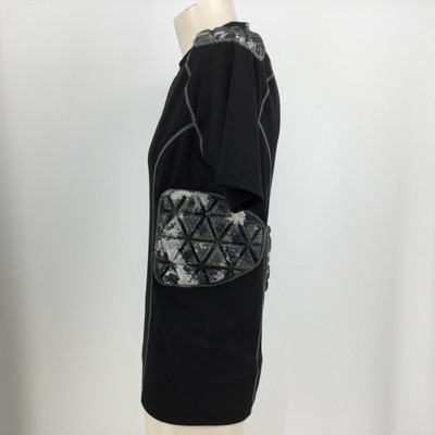 ADIDAS - YOUTH XL - BLACK TECHFIT  PADDED FOOTBALL SHIRT