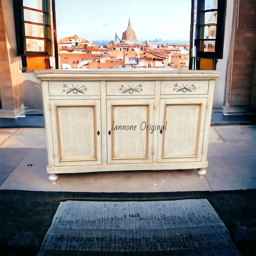 CRISTALLIERA CREDENZA  DIPINTA A MANO  DECORATA PENNELLATO INVECCHIATO