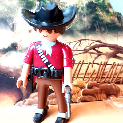 PLAYMOBIL Western - @ Cow boy du Far West avec chemise grenat  (BS)