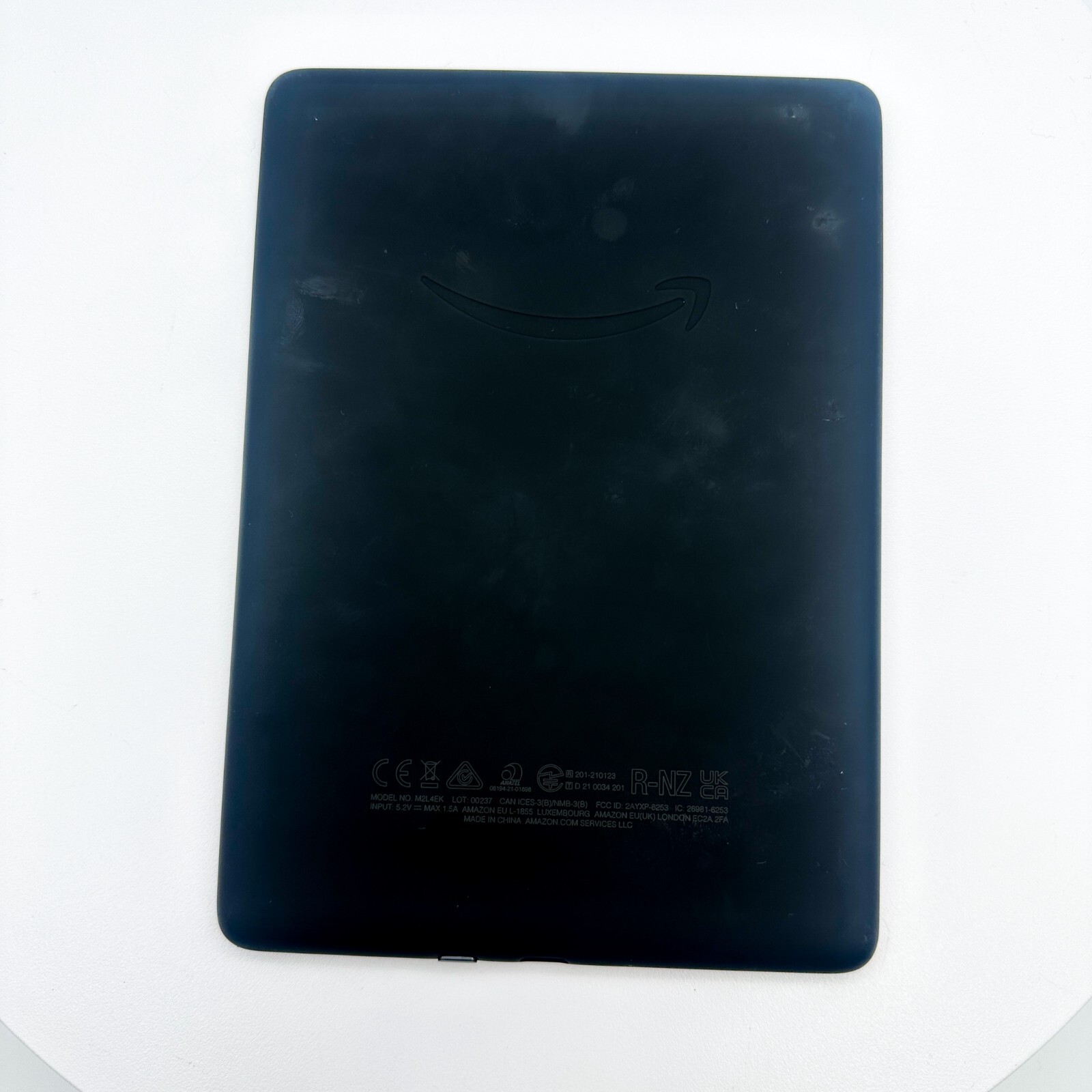Kindle Paperwhite Wi-Fi 11th Generation Signature Edition