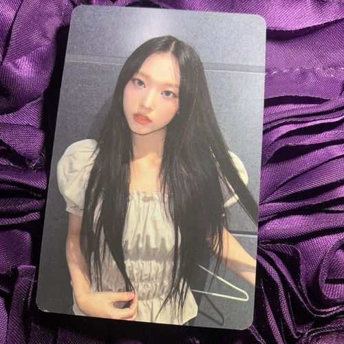 Haerin NEWJEANS SKY BLUE Edition Celeb K-POP Girl Photo Card