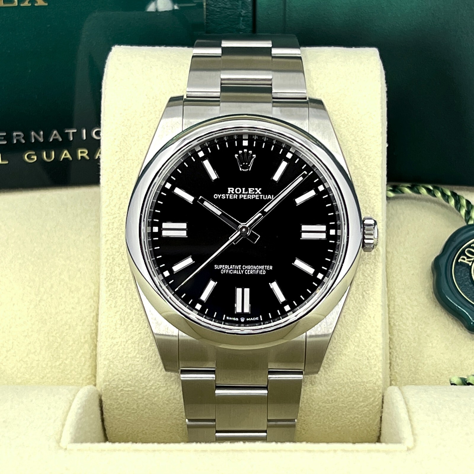 Pre-owned Rolex Oyster Perpetual 41, Black Dial, Ref 124300-0002, Unworn Complete 2023