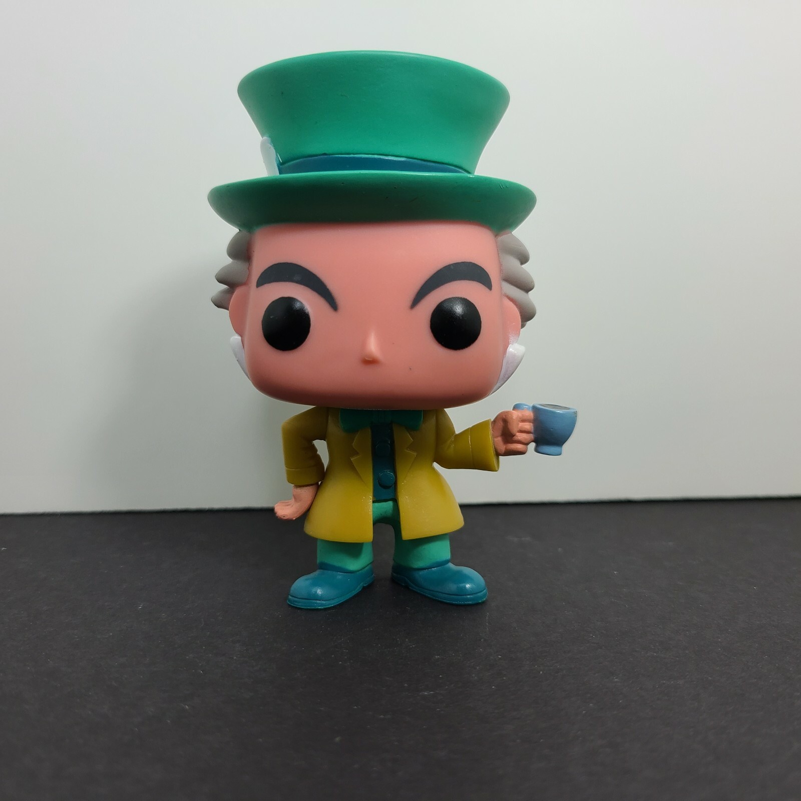 funko マッドハッター mad hatter march hare ファンコ Amazon.com: Funko POP Disney: Alice in Wonderland Action